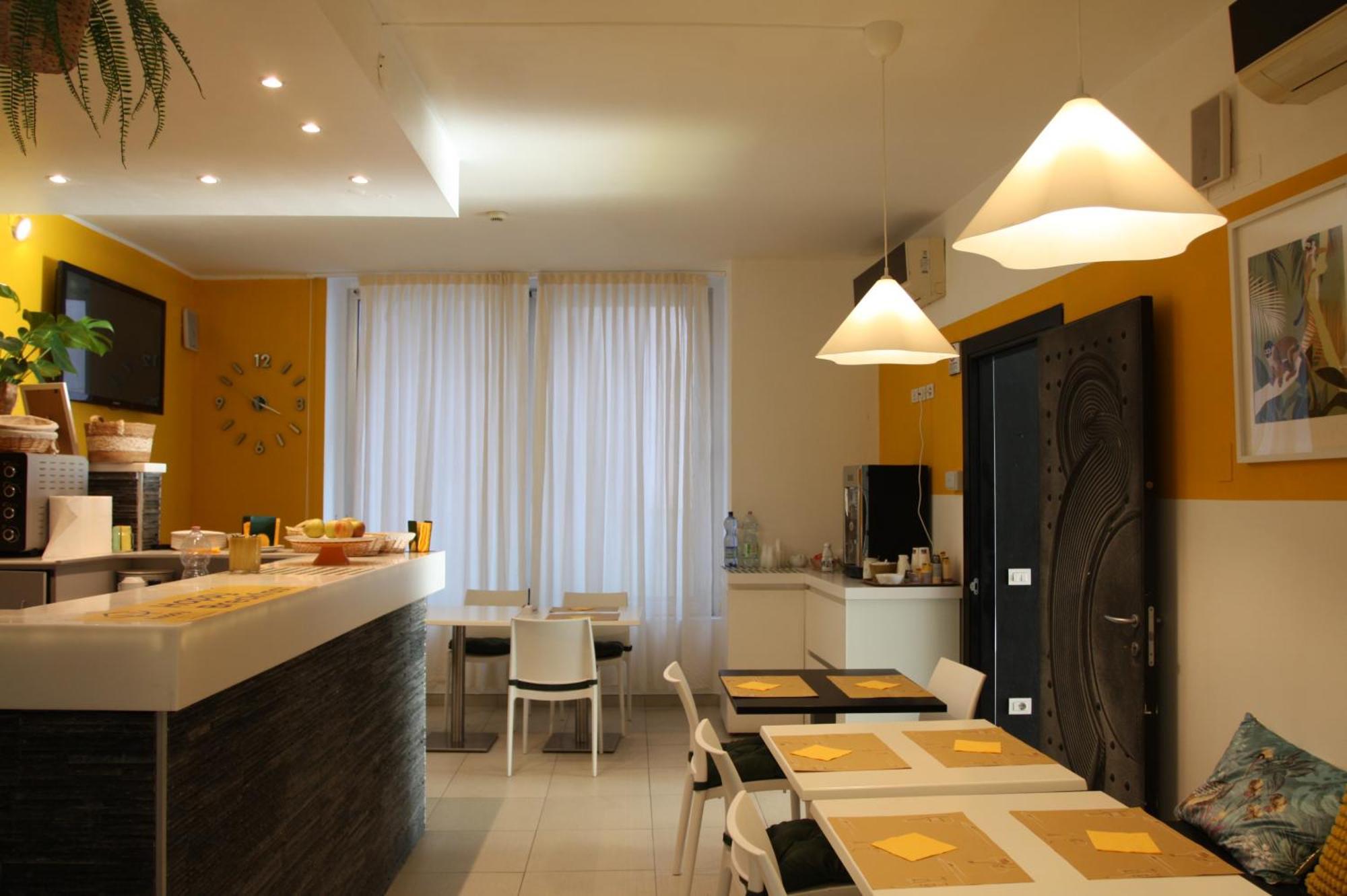 Happy Hotel Atelier Gardone Riviera Centro & Beach Exterior foto