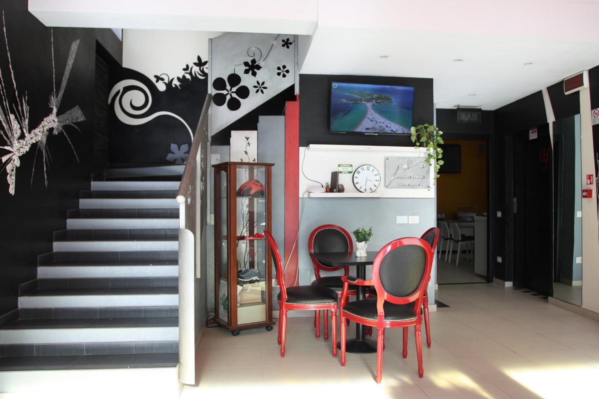 Happy Hotel Atelier Gardone Riviera Centro & Beach Exterior foto